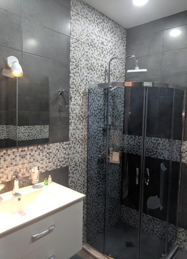 Hotel 5 Rooms Tbiliszi Kültér fotó